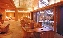 Lounge inside Kamogawakanchiba