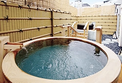 Shared Outdoor Hot Spring Bath at Yamagishi Ryokan
