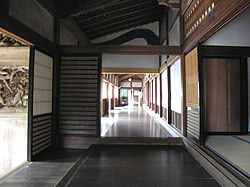Hallway inside Shojoshin-in