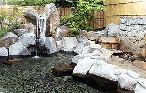 Outdoor Hot Spring Barrel Bath at Kamikochi Onsen Hotel