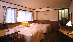 Western Style Twin Room at Hotel Tsubakino