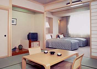 Combined Japanese-Western Style Room at Hotel Hikyonoyu