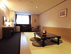 Japanese Style Guest Room at Hotel Kanronomori