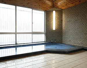 Indoor Bath at Yoshinoya Ryokan (same gender)
