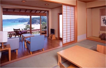 Guest Room with Sea View at Shimoda Yamatokan