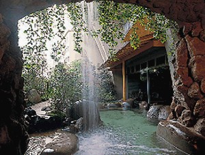 Outdoor Hot Spring Bath in a Cave at Yukitei Ryokan