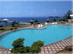 Beachside Swimming Pool at Hotel Seamore