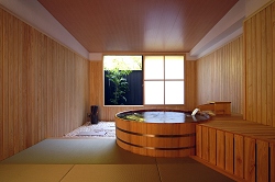 "Family Bath" (Privately Reserved Hot Spring Bath)