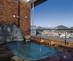 Shared Outdoor Hot Spring Bath (Same Sex Only)