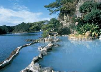 Outdoor Hot Spring Bath at Hotel Nakanoshima